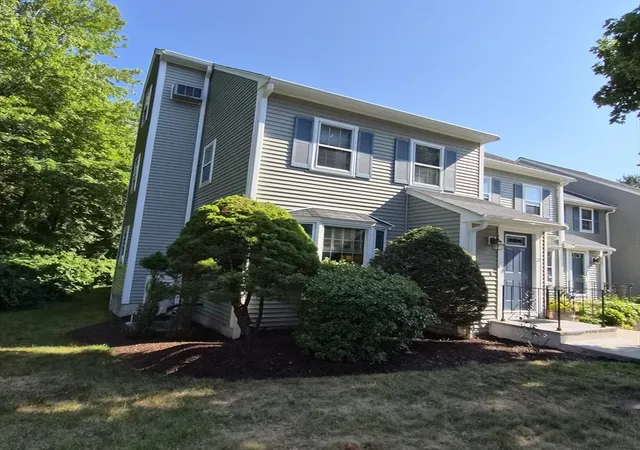 2nd image of 20 Daniel Dr #20, North Easton, MA 02356 | MLS# 73548790