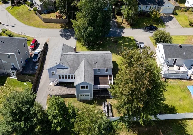 Photo 3 of Sale Pending at 32 Lantern Ln, Burlington, MA 01803 | MLS# 73568653 | Listing updated on 2026-10-01