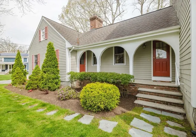 Homes for sale in Somerset, MA | 146 Colonial Dr, Somerset, MA 02726 | MLS# 73520151