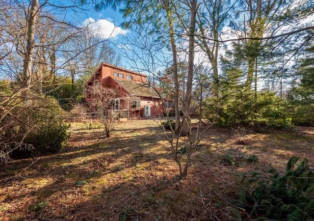 4th image of 17 Chapman La, Edgartown, MA 02539 | MLS# 73490019