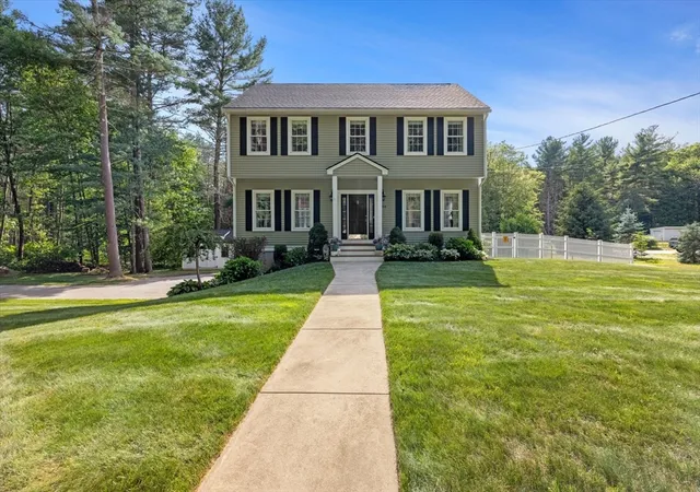 Homes for sale in Northbridge, MA | 304 Quaker St, Northbridge, MA 01534 | MLS# 73539971