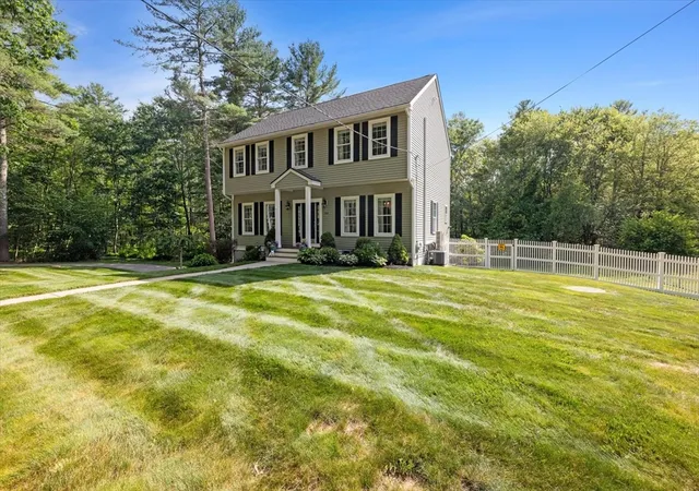 Homes for sale in Northbridge, MA | 304 Quaker St, Northbridge, MA 01534 | MLS# 73539971