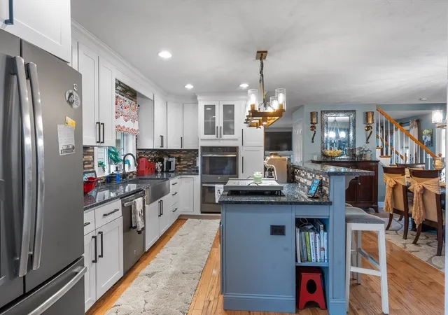 4th image of 3076 County St, Dighton, MA 02715 | MLS# 73520242