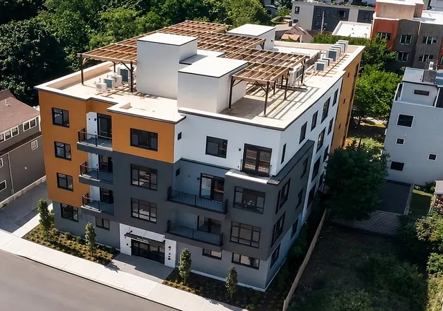2nd image of 13 Warwick St #303, Somerville, MA 02145 | MLS# 73563987