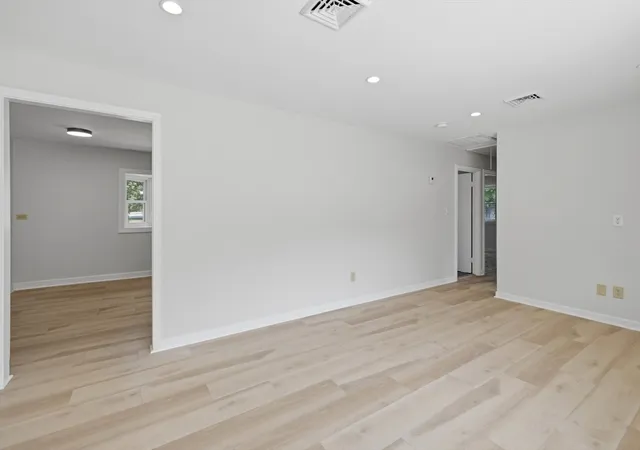 4th image of 154 Maple Street, Lexington, MA 02420 | MLS# 73563225