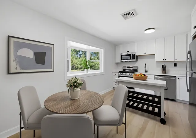 5th image of 154 Maple Street, Lexington, MA 02420 | MLS# 73563225