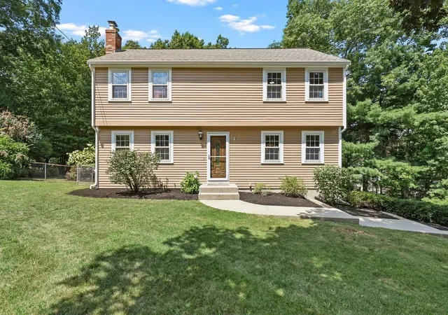 Photo 1 of Single family home for sale at 394 Old Farm Rd, Franklin, MA 02038 | MLS# 73563098 | Listing updated on 2026-09-17