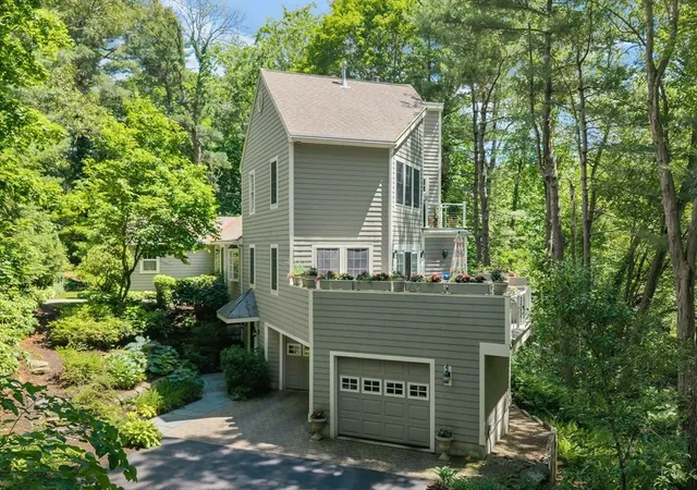 2nd image of 44 Old Rd, Weston, MA 02493 | MLS# 73543866
