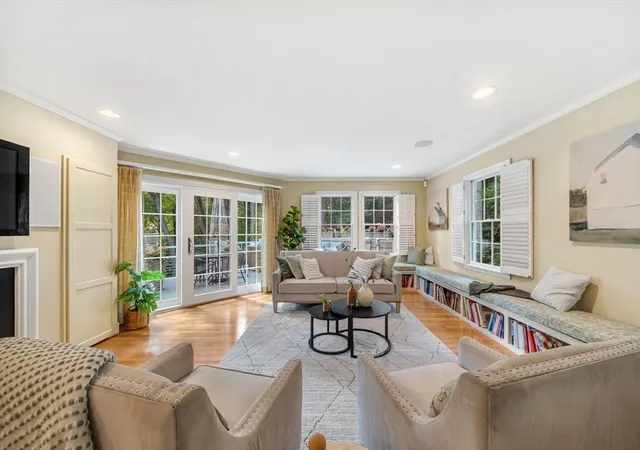 5th image of 44 Old Rd, Weston, MA 02493 | MLS# 73543866