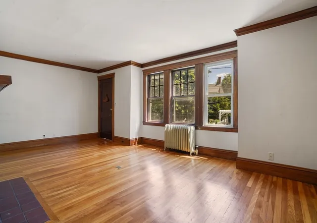 5th image of 379-381 Newtonville Ave, Newtonville, MA 02460 | MLS# 73533335