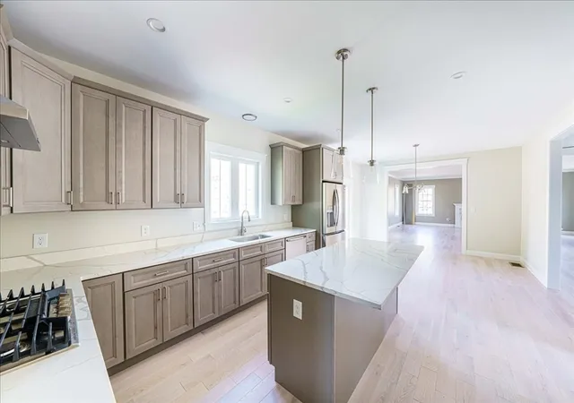 Homes for sale in Northbridge, MA | 121 Valerie Run, Northbridge, MA 01534 | MLS# 73548587