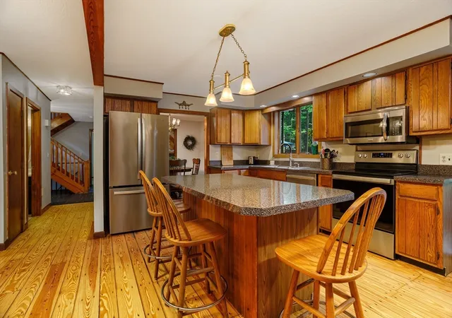 2nd image of 288 Granite Street, Leominster, MA 01453 | MLS# 73557202