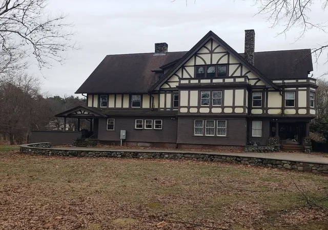1st image of 31 Buena Vista Plz, Springfield, MA 01108 | MLS# 73520470