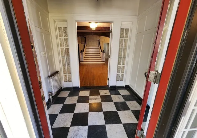 2nd image of 31 Buena Vista Plz, Springfield, MA 01108 | MLS# 73520470