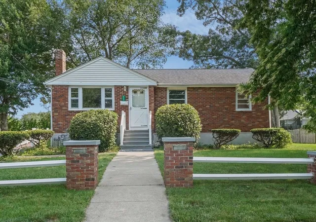 35th image of 111 Crestfield Dr, Brockton, MA 02302 | MLS# 73561086