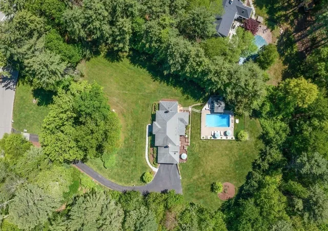 42nd image of 25 Donnelly Dr, Dover, MA 02030 | MLS# 73528866