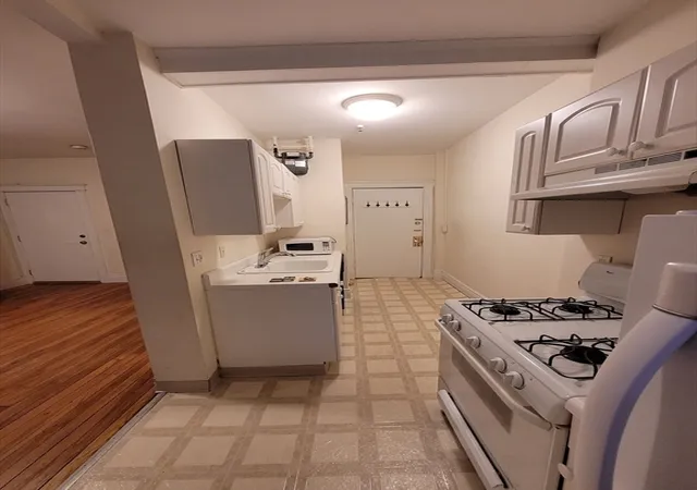 1st image of 60 Queensbury St #2, Boston, MA 02215 | MLS# 73539192
