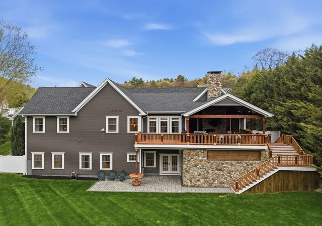 3rd image of 5 Sherwood Dr, Billerica, MA 01862 | MLS# 73514342