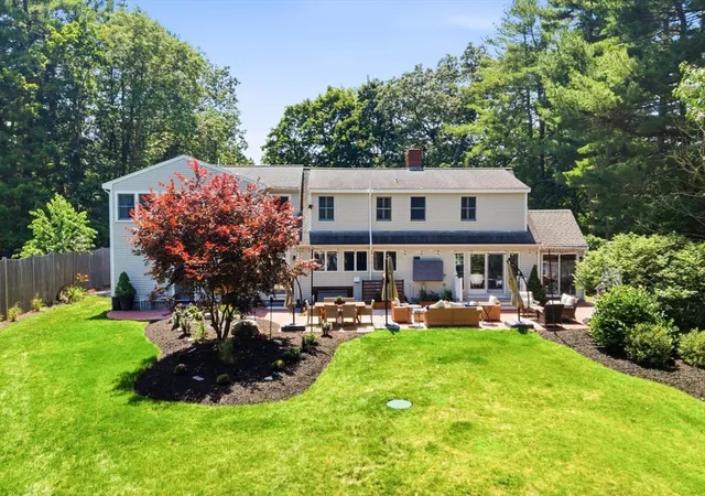 Homes for sale in North Reading, MA | 99 Park St, North Reading, MA 01864 | MLS# 73546107