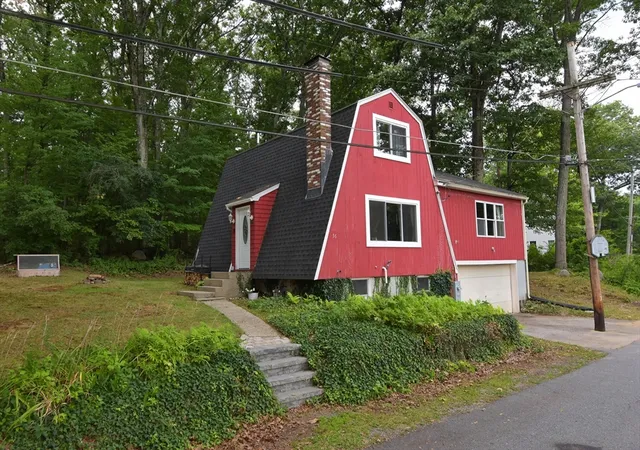 1st image of 36 Hunter Ave, Hudson, MA 01749 | MLS# 73556733