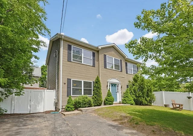 Homes for sale in Holliston, MA | 5 Jarbrook Rd, Holliston, MA 01746 | MLS# 73529642