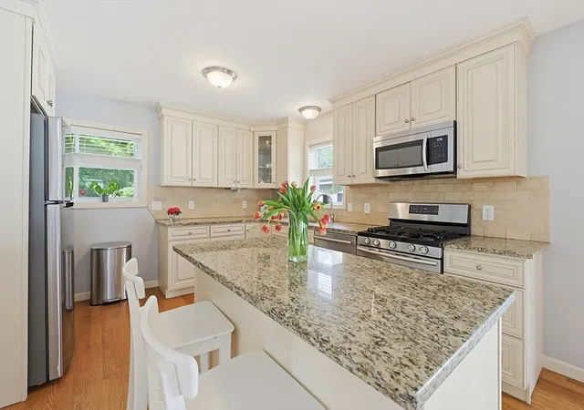 Homes for sale in Holliston, MA | 5 Jarbrook Rd, Holliston, MA 01746 | MLS# 73529642