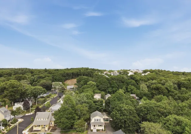 4th image of 6 Findlay Street, Wakefield, MA 01880 | MLS# 73547567
