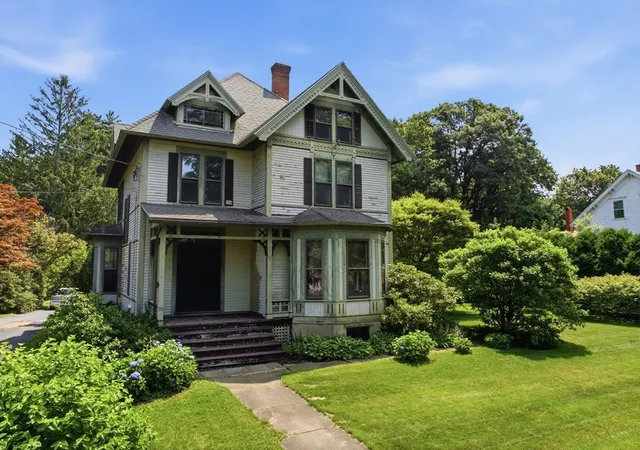 Homes for sale in North Brookfield, MA | 33 Gilbert St, North Brookfield, MA 01535 | MLS# 73546049