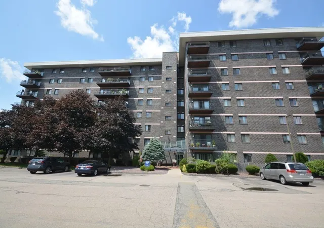 Homes for sale in Quincy, MA | 500 Washington St #506, Quincy, MA 02169 | MLS# 73549591