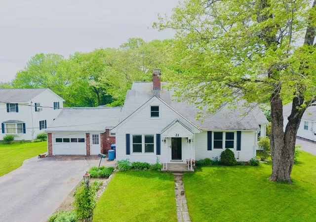 2nd image of 21 Eaton Pl, Shrewsbury, MA 01545 | MLS# 73525724