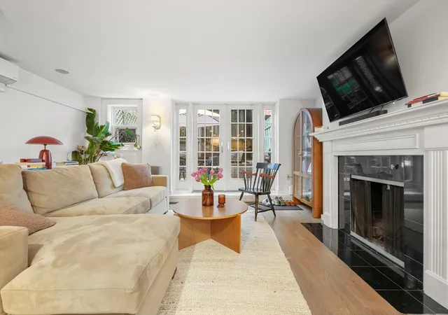 1st image of 96 Appleton #1, Boston, MA 02116 | MLS# 73509756