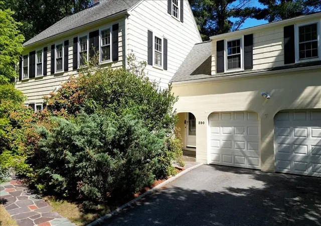 1st image of 390 Marsh St, Belmont, MA 02478 | MLS# 73534926