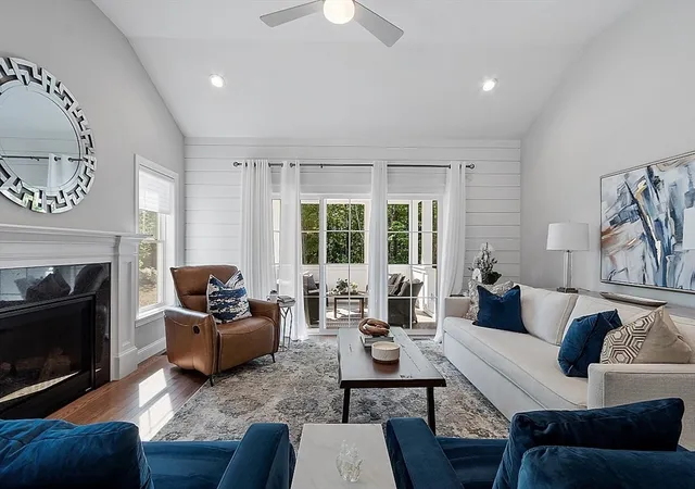 4th image of 17 Conifer Circle #32, Shrewsbury, MA 01545 | MLS# 73516681