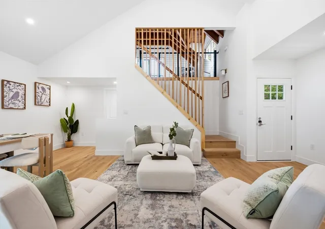 2nd image of 6 Amherst Rd, Hopkinton, MA 01748 | MLS# 73554531