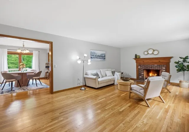 Homes for sale in Hopkinton, MA | 28 Lincoln St, Hopkinton, MA 01748 | MLS# 73525091