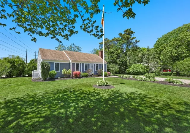 Homes for sale in Yarmouth Port, MA | 11 Mary David Rd, Yarmouth Port, MA 02675 | MLS# 73534411