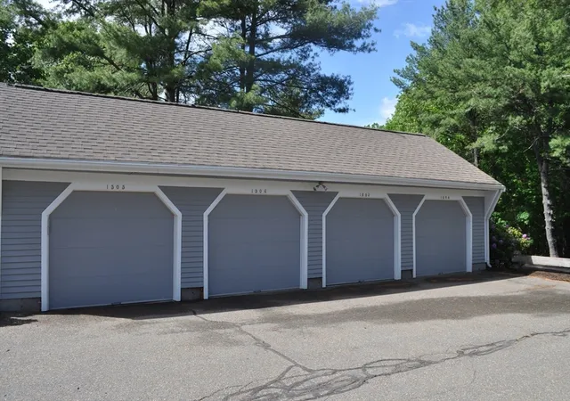 Homes for sale in Peabody, MA | 1603 Huckleberry Court, Peabody, MA 01960 | Houzeo
