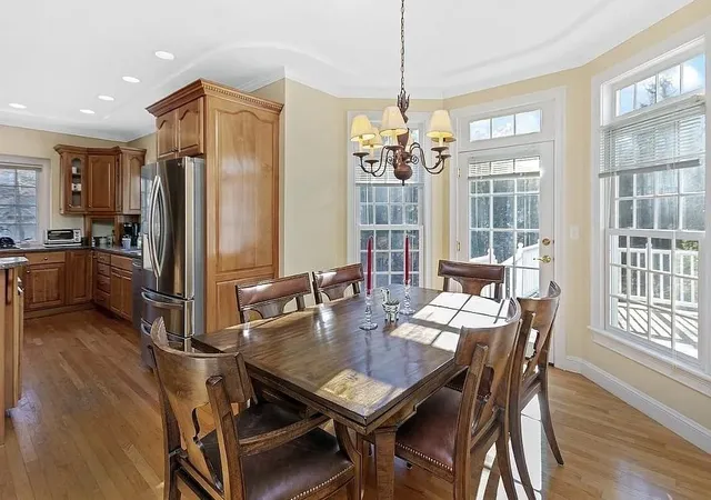 3rd image of 28 Meachen Lane, Sudbury, MA 01776 | MLS# 73559325