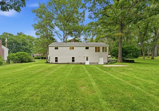 2nd image of 34 Nashoba Trl, Littleton, MA 01460 | MLS# 73540645