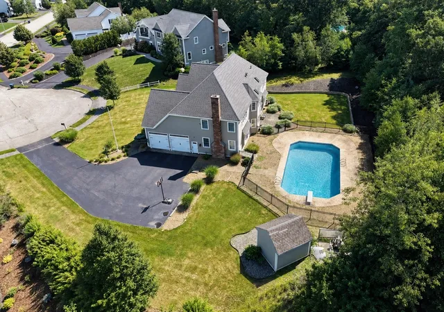 Photo 2 of Single family home for sale at 21 Ashwood Cir, Shrewsbury, MA 01545 | MLS# 73558353 | Listing updated on 2026-09-12