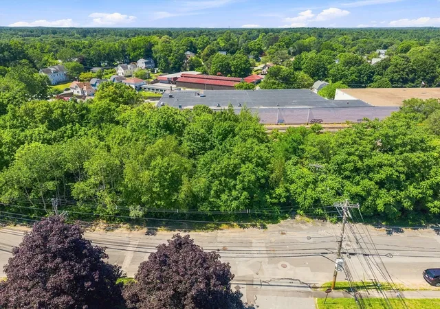 2nd image of 50 Cambridge St, Middleboro, MA 02346 | MLS# 73563384