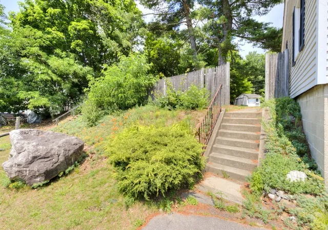 42nd image of 131 Hartford Tpke, Shrewsbury, MA 01545 | MLS# 73543766