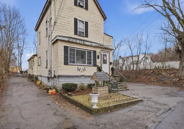 Photo 3 of Single family home for sale at 3 Kearsarge Ave, Woburn, MA 01801 | MLS# 73558399 | Listing updated on 2026-08-07
