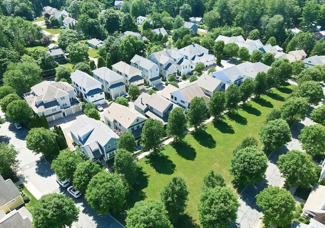 2nd image of 29 Maple Ln, Medfield, MA 02052