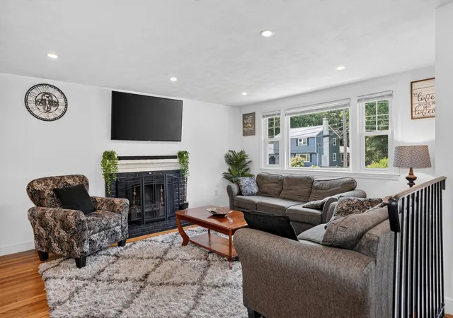 Homes for sale in Burlington, MA | 7 Alcine Ln, Burlington, MA 01803 | MLS# 73537262