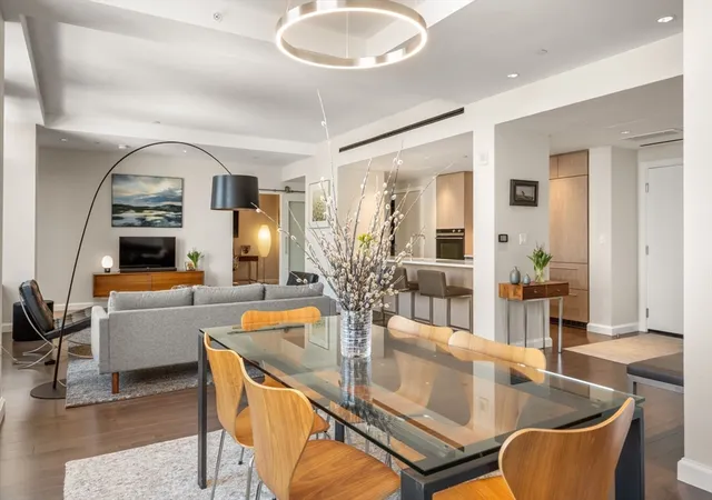 2nd image of 43 Westland Ave #712, Boston, MA 02115 | MLS# 73549629
