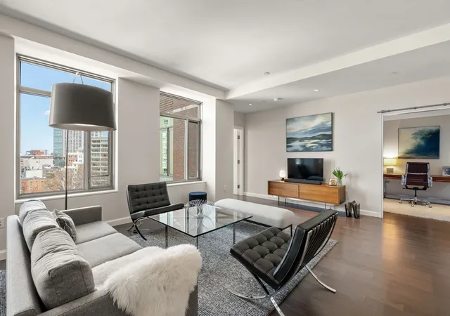 3rd image of 43 Westland Ave #712, Boston, MA 02115 | MLS# 73549629