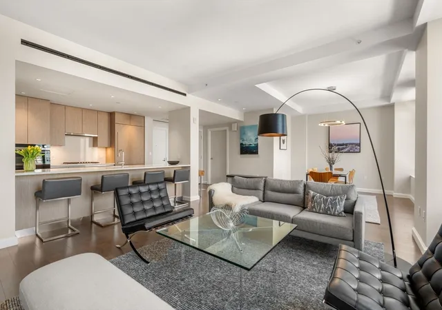 4th image of 43 Westland Ave #712, Boston, MA 02115 | MLS# 73549629