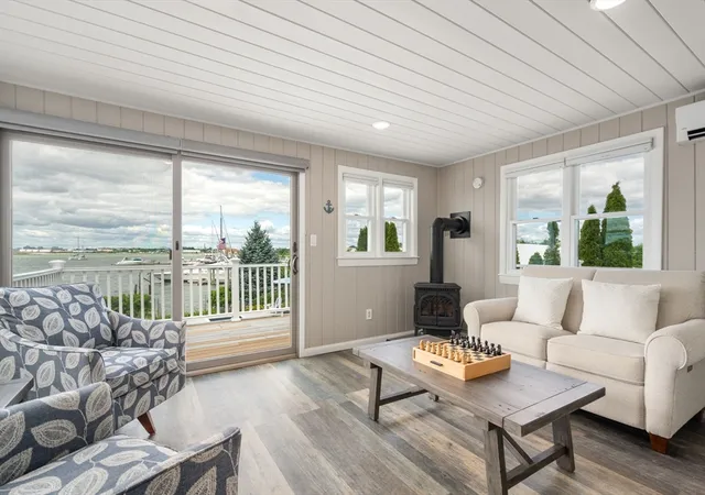 Photo 3 of Sale Pending at 516 Pleasant St, Winthrop, MA 02152 | MLS# 73541145 | Listing updated on 2026-09-02