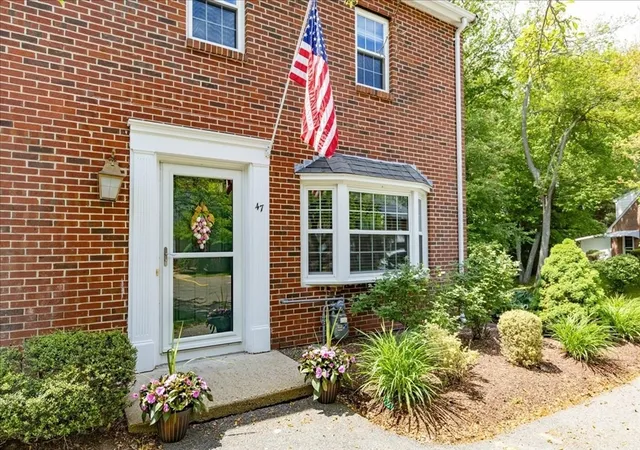 Homes for sale in Stoughton, MA | 47 Claire Dr #47, Stoughton, MA 02072 | MLS# 73526638